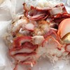 แกะกินในเรือตอนเที่ยง หมูแดงหอม หมูกรอบยังกรอบ