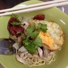 บะหมี่ราดหน้าราชวงศ์ บวกไข่ดาว 5 บาท