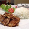 ข้าวหมูกระเทียม หมูนุ่มอร่อยมาก แต่แพง 155 บาท