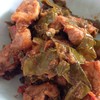ผัดหมูใส่ใบชะมวง