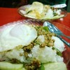 กะเพราหมูสับราดข้าว+ไข่ดาว