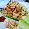 ผัดไทกุ้งสด