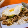 หมูนุ่มทอดกระเทียม นุ่มที่สุดในโลกครับ จานนี้ 70 บาท