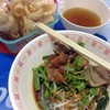 เล็กแห้งพร้อมแคปหมูกับน้ำซุป