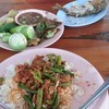ร้านข้าวแกง ในปั้มน้ำมัน อร่อยครับ ร้านนี้แนะนำเลยครับ