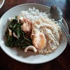 เมนูข้าวผัดกระเพราทะเล + ไข่ดาว