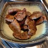 นี่ไง หมูย่างเกาหลีท่ีเค้าย่างมาให้ กินกะซอสเผ็ดเกาหลีสีแดงๆ (เรียกโคคูจังมั้ง) 