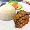 ข้าวหมูทอดกระเทียมพริกไทย