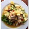 ส้มตำผลไม้ ใส่กุ้งตัวโต ๆ ค่ะ