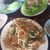 ผัดหมี่โคราช อร่อยมาก , ลาบเนื้อแซ่บหลาย