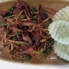 ผัดเผ็ดปลาดุกทอด