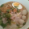 หมี่ขาวต้มยำไข่