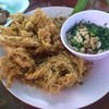 ชุดบุฟเฟ่ ยำปลาดุกฟู