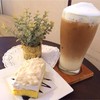 Caffee Latte+เค้กมะพร้าวอ่อน..110B.
