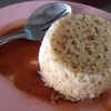 ข้าวเปล่า ข้าวเม็ดใหญ่นึ่งมาร้อนๆราดน้ำรสกลมกล่อม