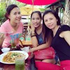 สามสาวสามสวยกับกาแฟ/อาหารของร้าน