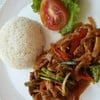 ข้าวราดผัดขี้เมาหมู