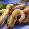 กุ้งเผา จริงๆแล้วกึ่งลวกกึ่งเผา 