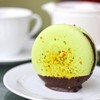 Pistachio and Chocolate Macaroon