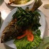 ปลากระพงทอดราดพริก