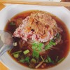 เส้นเล็ก หมูตุ๋น หมูเด้ง