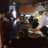 เดินขึ้นมาชั้น 2 จะเจอร้าน ค่อนข้างเล็กมาก นั่งได้ประมาณ 16 คนทั้งร้าน