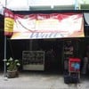 หน้าร้านอีกรูป ร้านเป็นตึกแถวนะคะที่จอดต้องหาแปะเอาเลยจ้า