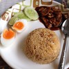 ข้าวผัดน้ำพริกลงเรือ