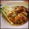 มื้อแรกกันที่นี่ ... ผัดไทยหมี่กรอบทะเล อร่อยมาก