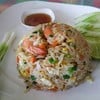 ข้าวผัดทะเลราคา 60 บาท**เนื้อกุ้งและปลาหมึกสดดี