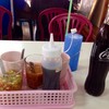 นั่งในร้านคุณป้อมเลย