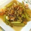 ผัดสายบัวกุ้งสด