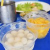 อากาศร้อนๆมาทานของหวานลิ้นจี่กับสับปะรดลอยแก้วสดชื่นดีจริงๆ