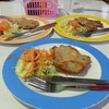 อันนี้มีแต่สเต๊กหมู ไก่ยังไม่มา
