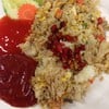 ข้าวผัดเเซลมอลทะเล จานนี้ 55 บาทเองนะคะ อร่อยแบบพอดีๆ ^^