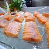ปลาแซลอมน สดๆ อร่อยสุดๆ 