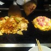 Okonomiyaki หมู และ ยากิโซบะ
