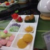 เซ็ทขนมไทยพร้อมชาร้อน. สั่งเป็นอย่างก็ได้นะ