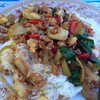 กระเพราหมูสับราดข้าว