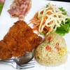 ข้าวผัดปลาทอด อะไรซักอย่าง