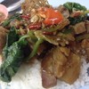 ซูมๆ หมูกรอบชิ้นใหญ่ๆ 