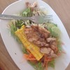สลัดไก่อบ