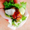 แหนมเนืองสักคำ น้ำจิ้มหวานอร่อย