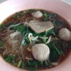 ก๋วยเตี๋ยวลูกชิ้นเนื้อสด