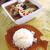 ข้าวสวยในจานรูปปลา