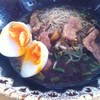 เส้นหมี่หมูใส่ไข่