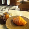 Plain croissant แต่รสชาติไม่ธรรมดากับแยมที่ทำเอง