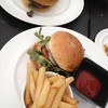 Dee lounge โนโวเทล กรุงเทพ เพลินจิต