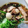 เกาเหล่าหมูชิ้น + ลูกชิ้น
