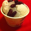 ไอศครีมนมสด หอมกลิ่นนมอ่อนๆ กินแล้วนุ่มลิ้น เพลินๆดีครับ หวานพอดี
